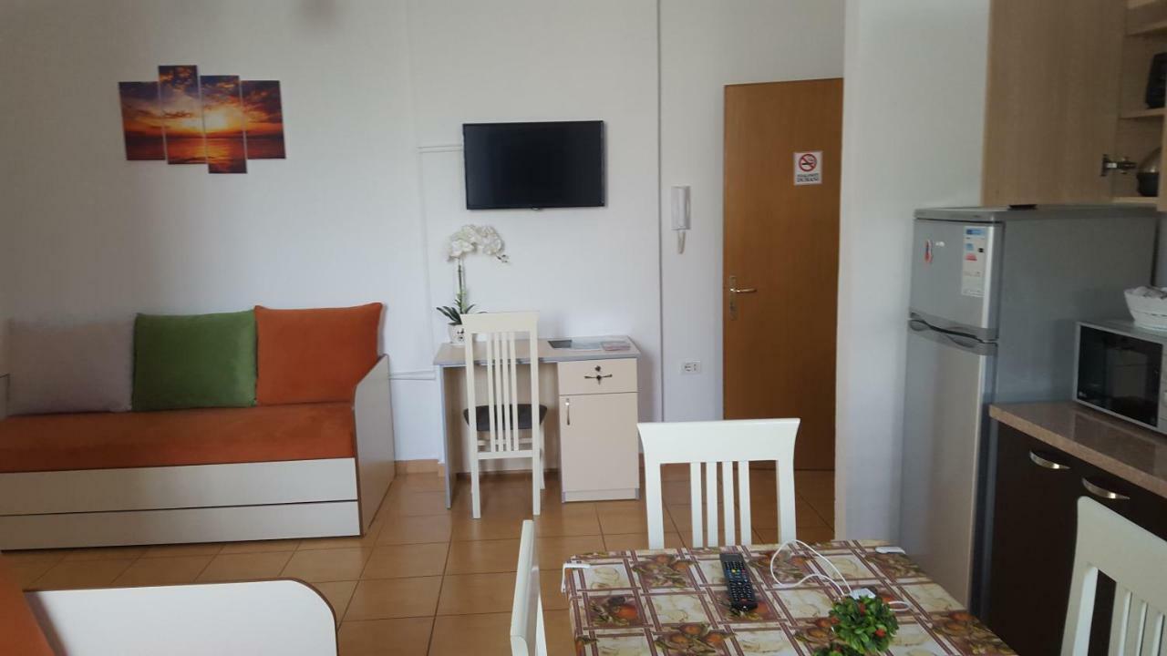 Sweet Living Apartment Shkoder Exterior photo
